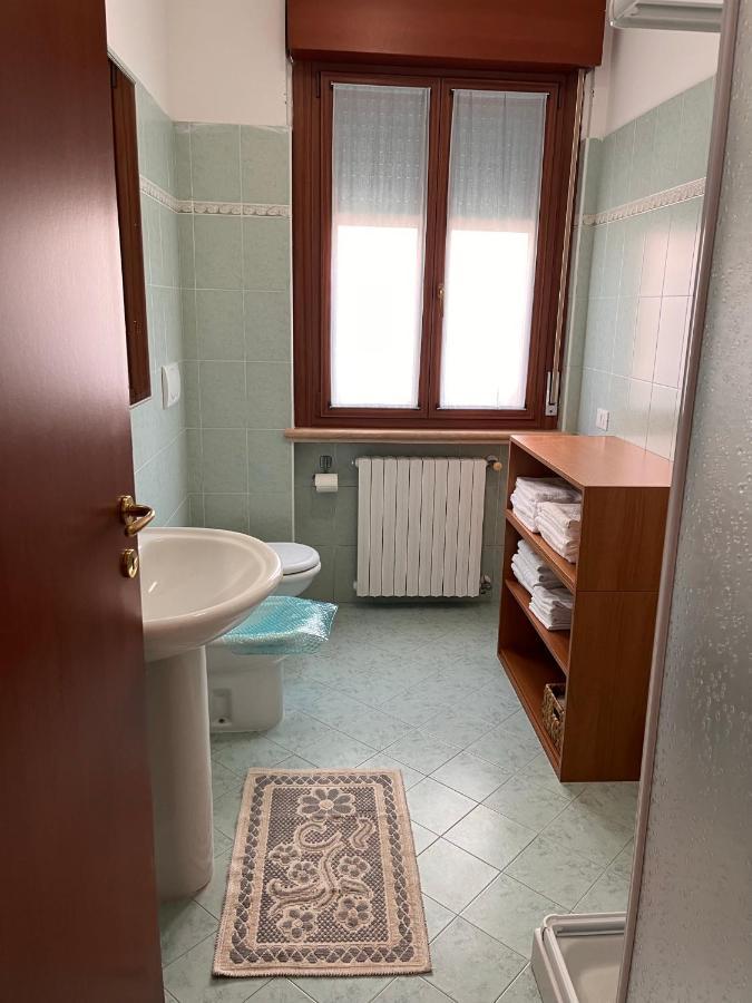 Sebino 11 Apartment Peschiera del Garda Luaran gambar