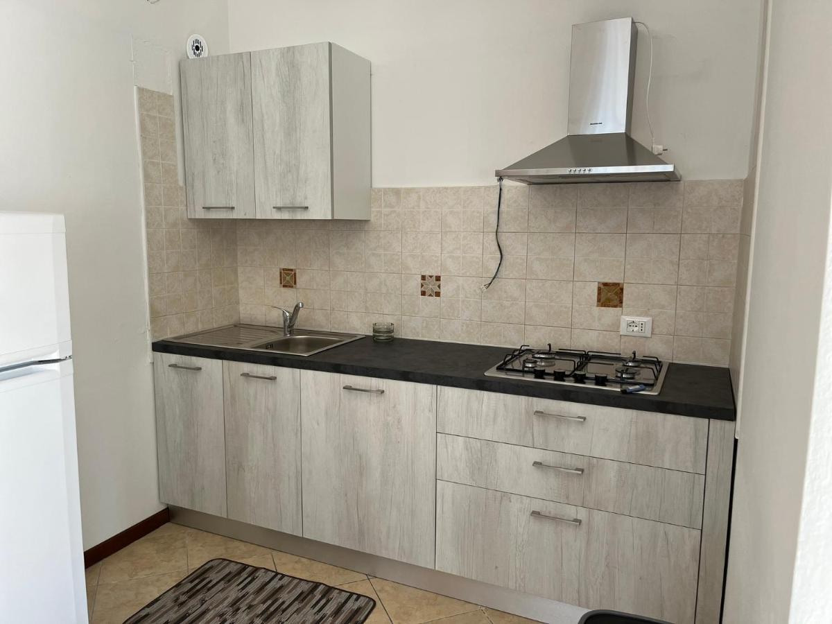Sebino 11 Apartment Peschiera del Garda Luaran gambar