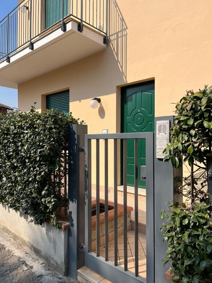 Sebino 11 Apartment Peschiera del Garda Luaran gambar