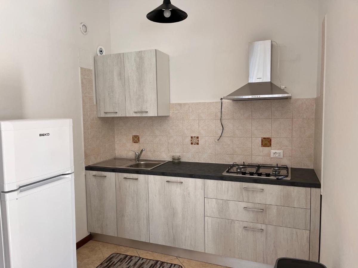 Sebino 11 Apartment Peschiera del Garda Luaran gambar