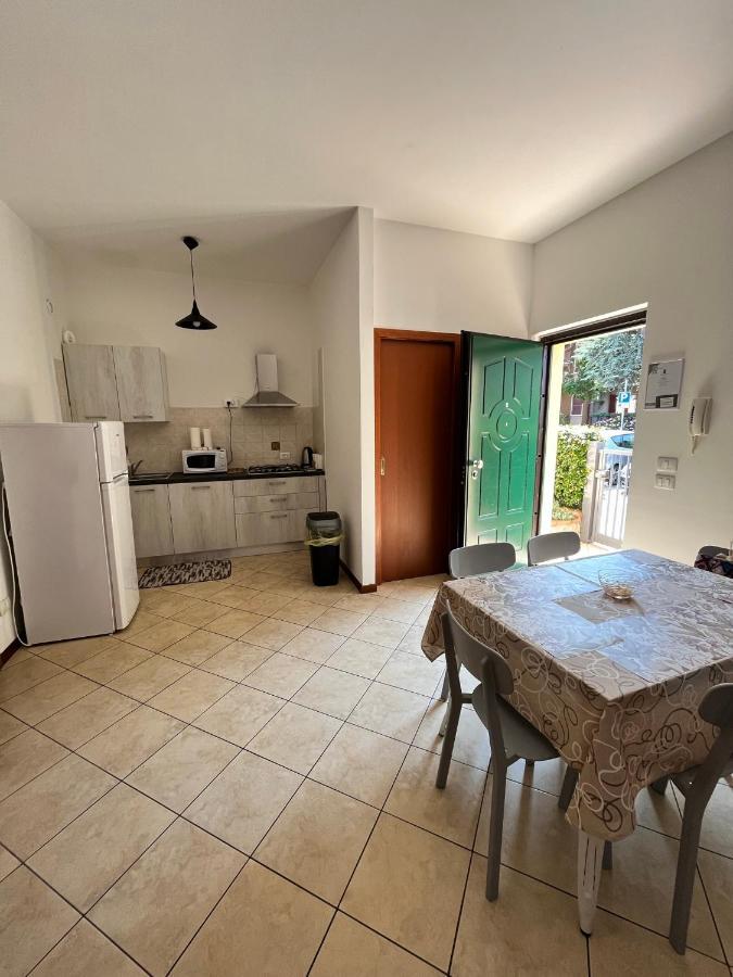 Sebino 11 Apartment Peschiera del Garda Luaran gambar