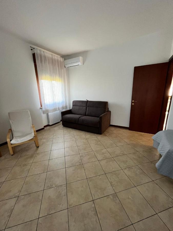 Sebino 11 Apartment Peschiera del Garda Luaran gambar
