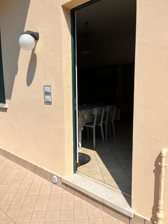 Sebino 11 Apartment Peschiera del Garda Luaran gambar