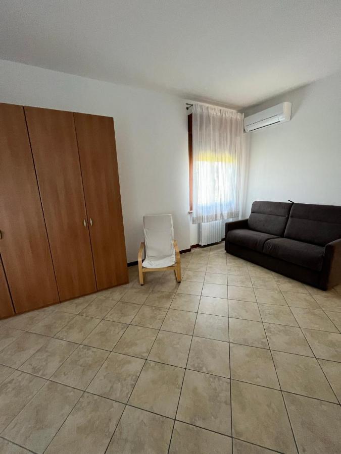 Sebino 11 Apartment Peschiera del Garda Luaran gambar